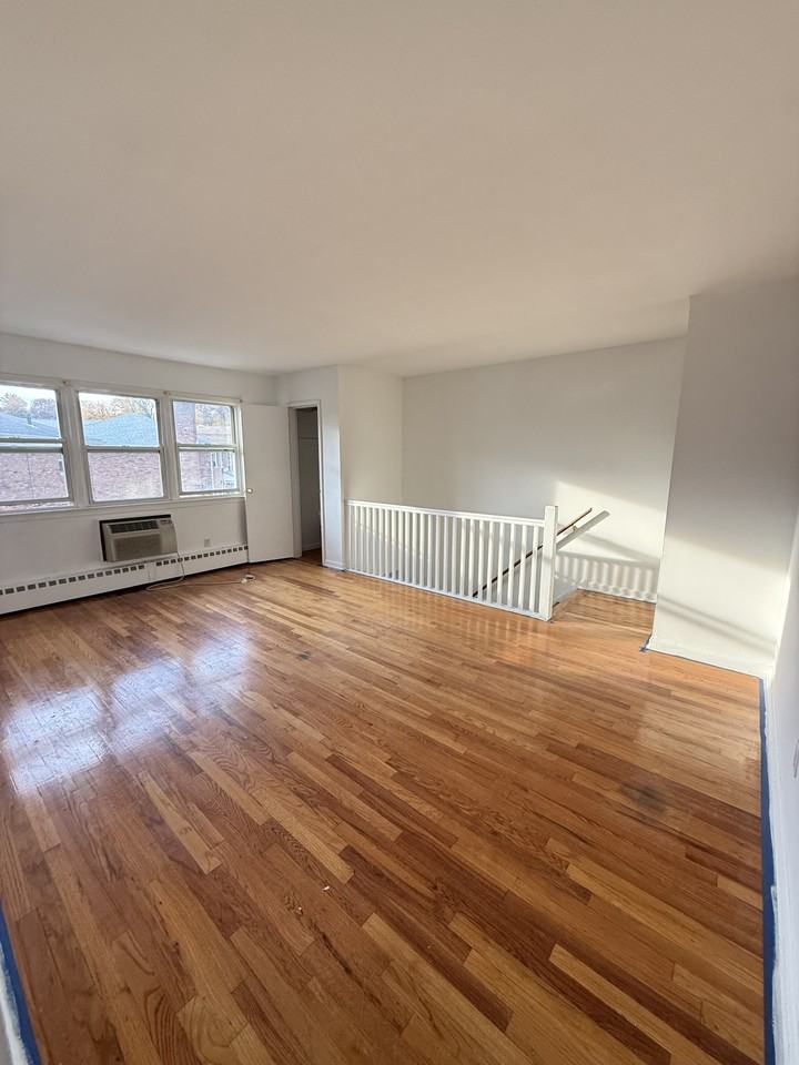 Bloomfield Ave & Centre St #2C - Photo 5 of 9