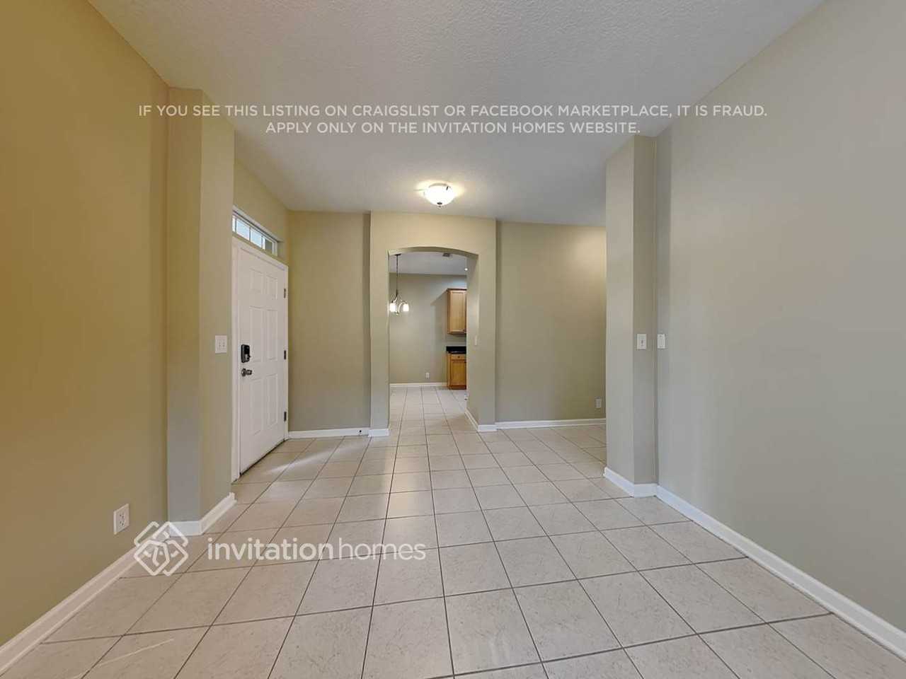 110 East Lake Victoria Circle - Photo 5 of 18