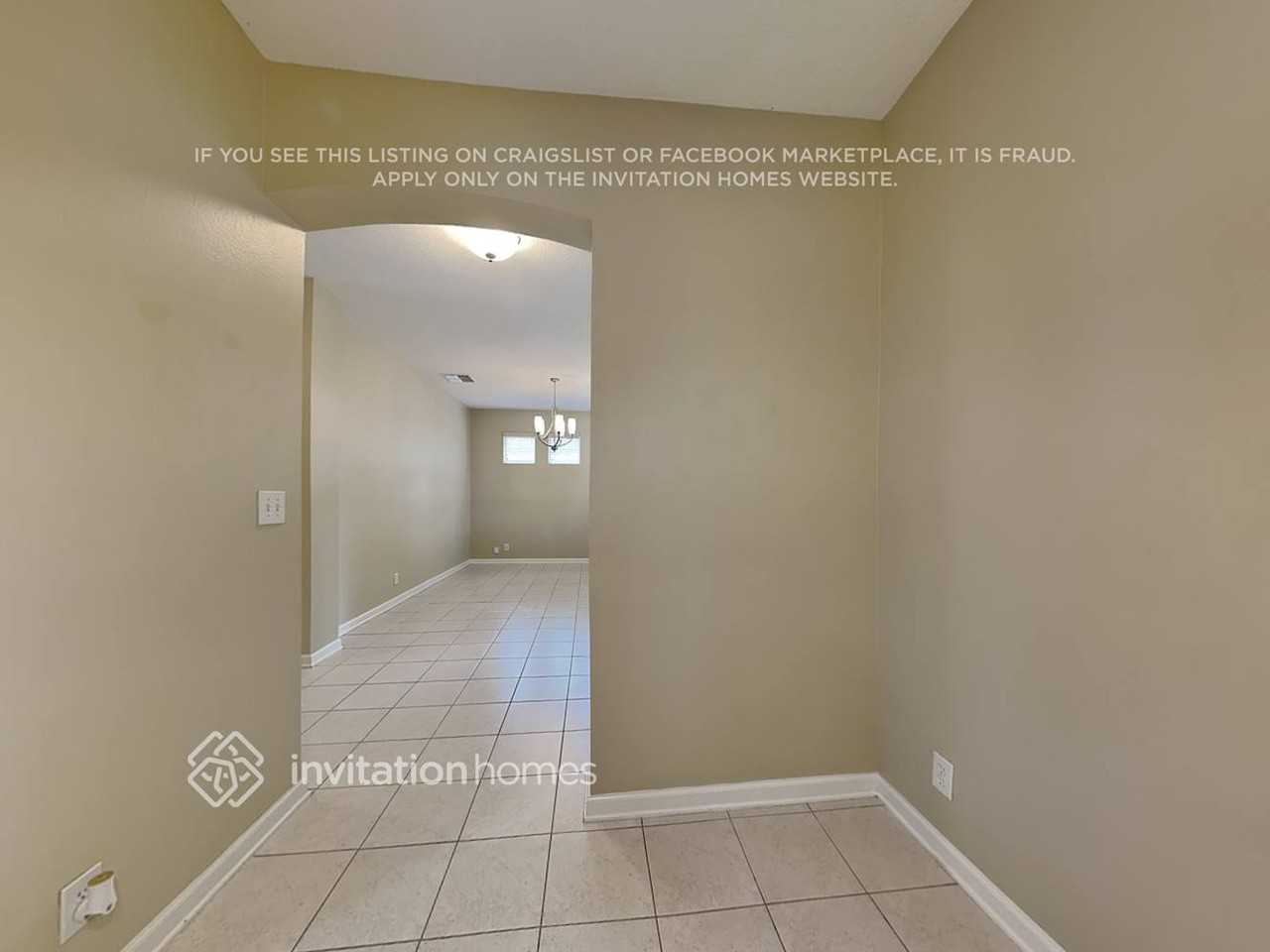 110 East Lake Victoria Circle - Photo 7 of 18