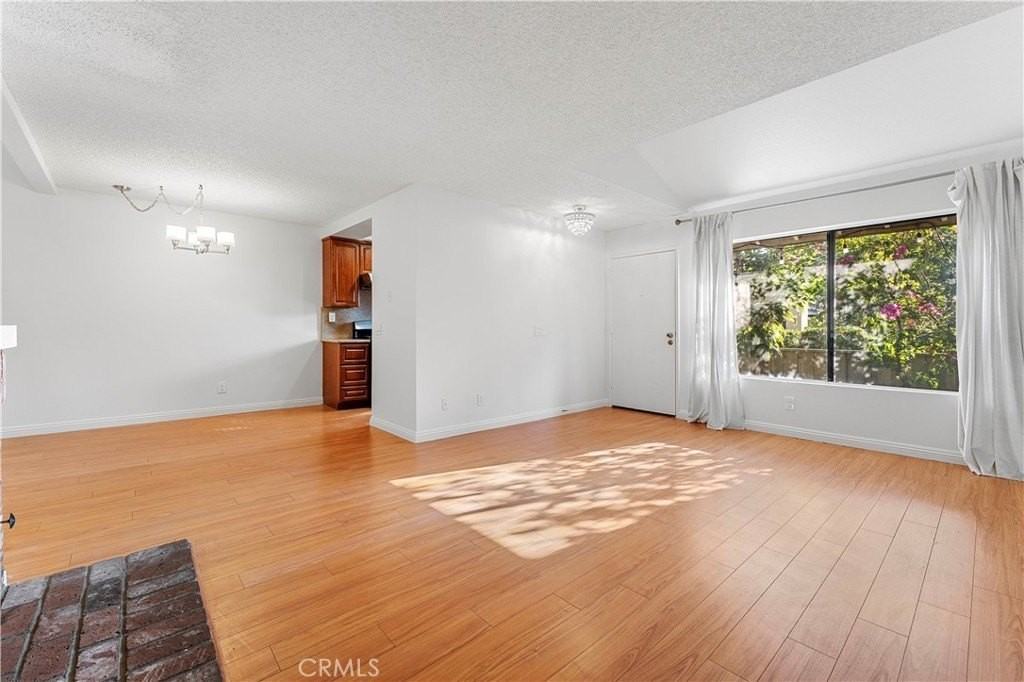 3555 Bottlebrush - Photo 6 of 23