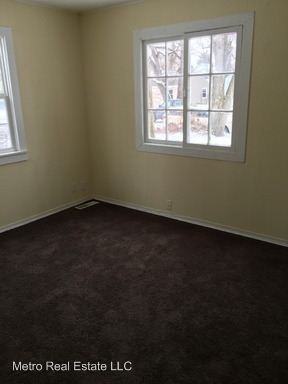 1315 Fay Dr - Photo 2 of 3