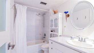 725 King Street West - Photo 1 of 1