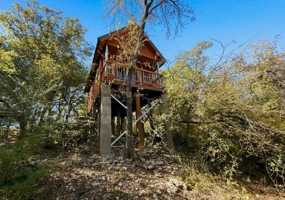 featured image of 4344 Blue Lake Court