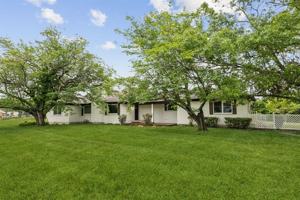 featured image of 740 Davis Dr