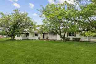 740 Davis Dr - Photo 1 of 1