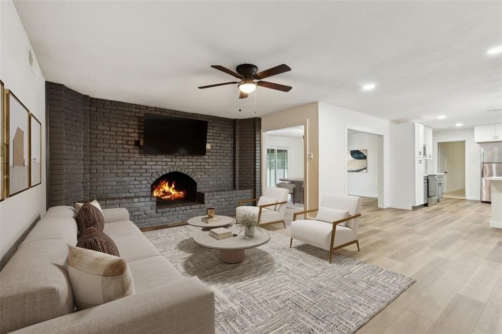 740 Davis Dr - Photo 6 of 29