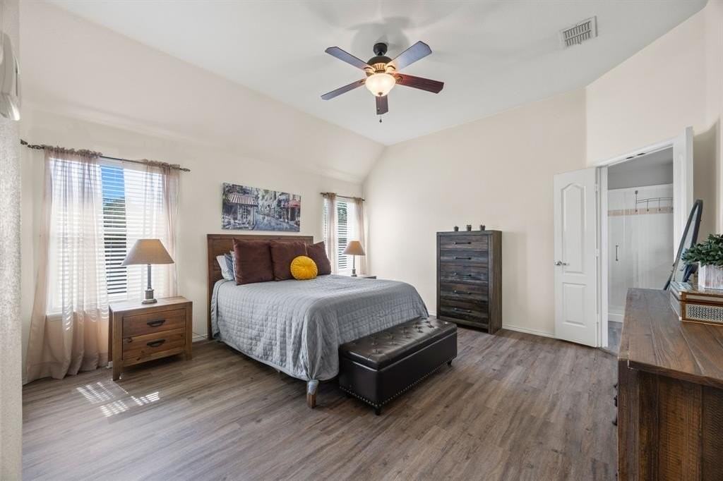 548 Hawken Dr - Photo 7 of 14