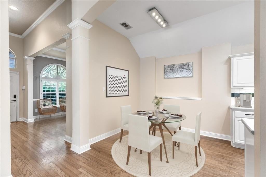 8013 Springmoss Dr - Photo 6 of 23