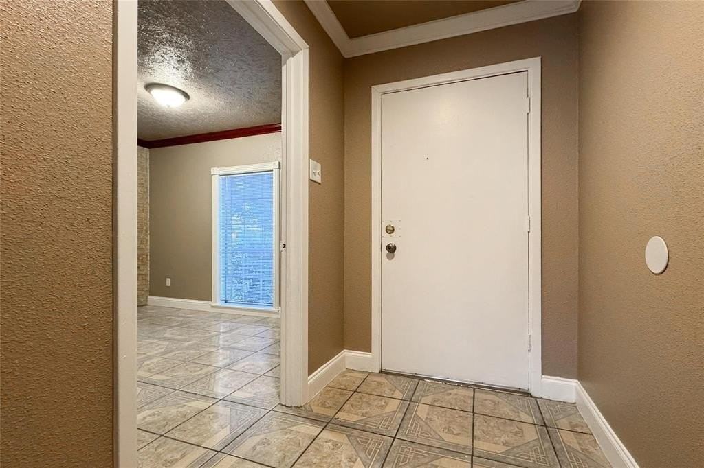 1 W Mountain Creek Dr - Photo 3 of 16