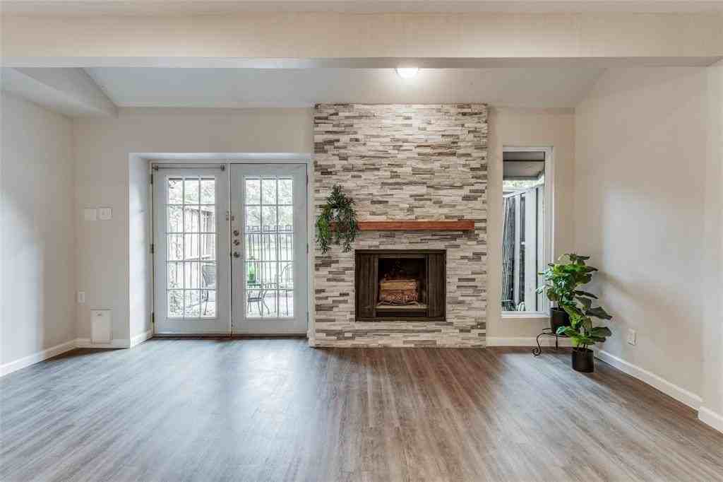 3112 Pin Oak Ct - Photo 4 of 23