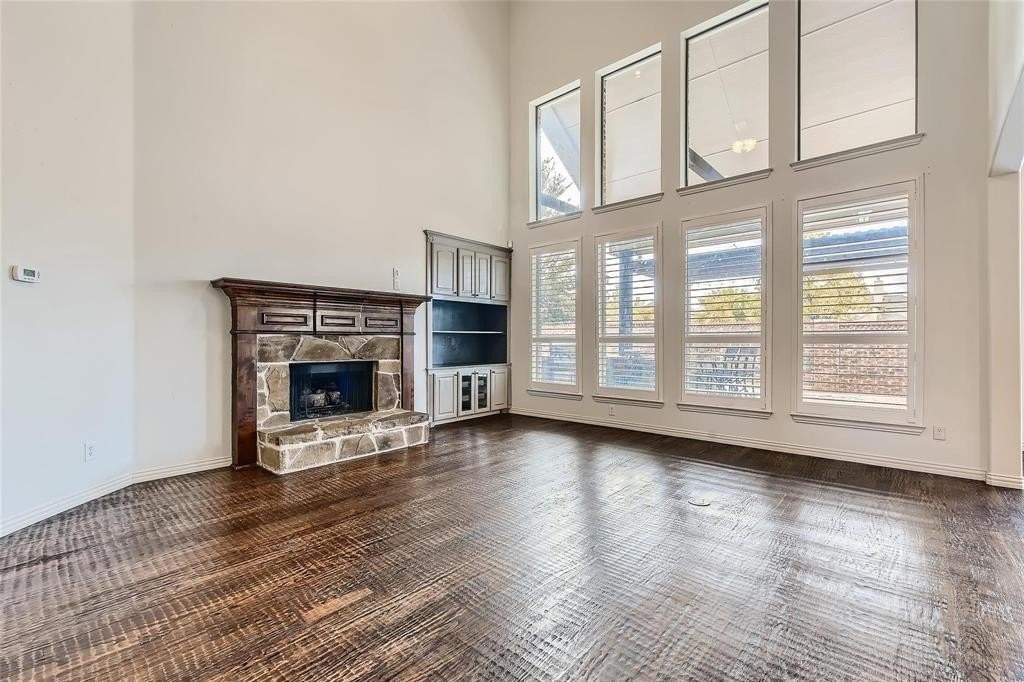 1124 Grant Avenue - Photo 3 of 23