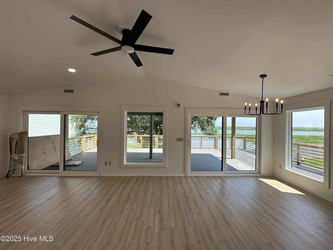 106 Broadview Ln - Photo 6 of 26