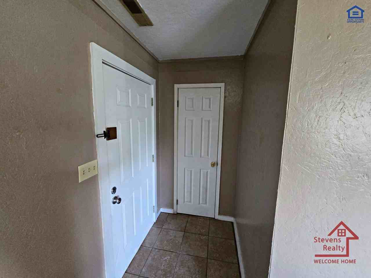 620 Allie Lane #3 - Photo 4 of 8