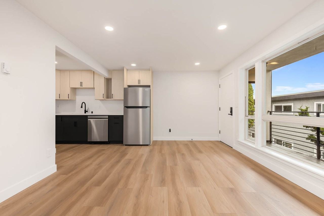 6721 24th Ave Nw #3 - Photo 5 of 13