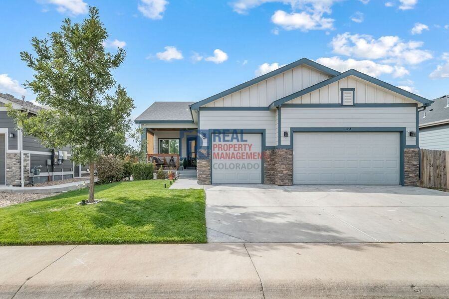 1033 Traildust Dr - Photo 2 of 20