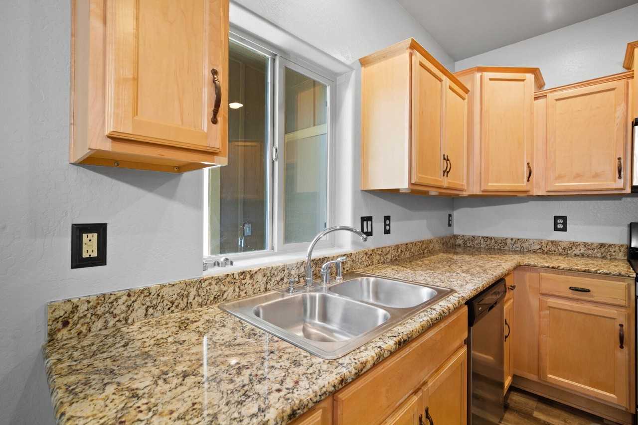 190 Rivers Edge Drive - Photo 6 of 22