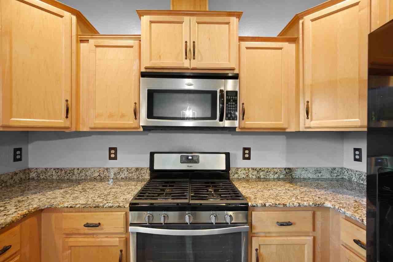 190 Rivers Edge Drive - Photo 7 of 22