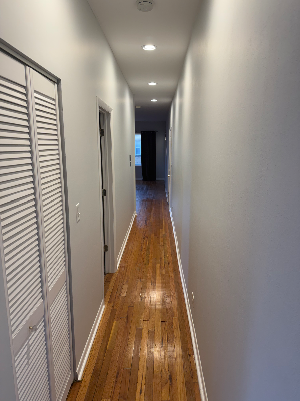 3816 W Ainslie St #1 - Photo 6 of 10