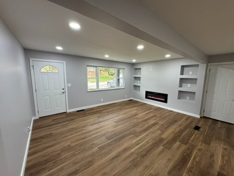 212 Simmons Dr - Photo 2 of 20