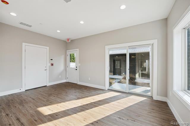 8120 Allor Lndg - Photo 4 of 16