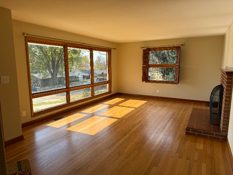 532 Bays View Rd - Photo 3 of 20