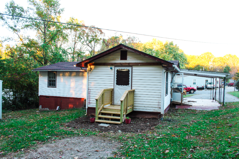 225 Bland St - Photo 2 of 19