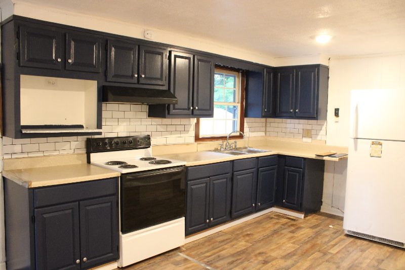 225 Bland St - Photo 3 of 19