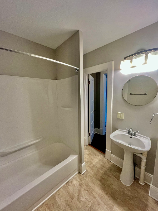 122 N 4th St - Photo 3 of 10