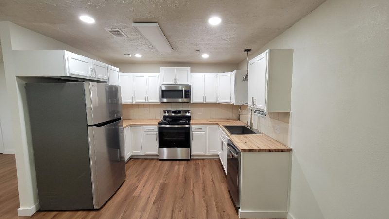 2100 Hill Top Ct - Photo 6 of 22