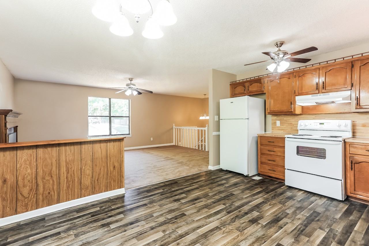 4320 Patty Ln - Photo 5 of 15