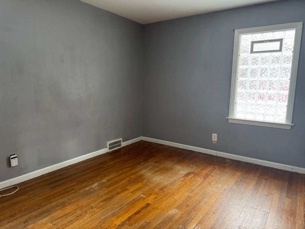 6177 Hereford St - Photo 4 of 4