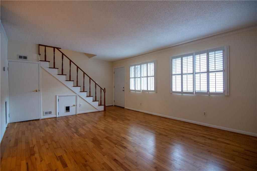 1612 Briarcliff Rd Ne ##7 - Photo 4 of 29