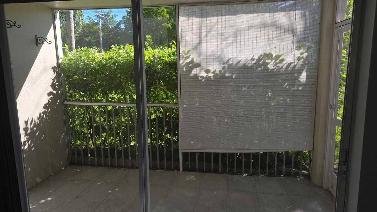 2928 Nw 89th Ter ##1 - Photo 4 of 28