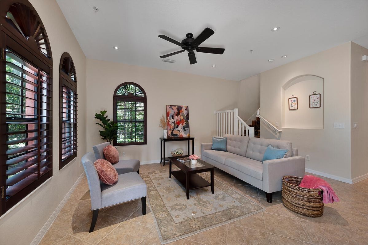 8945 Malibu St ##206 - Photo 5 of 7