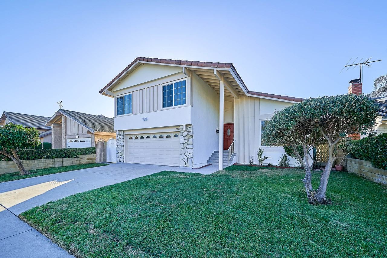 15507 Caulfield Avenue #NA - Photo 2 of 18