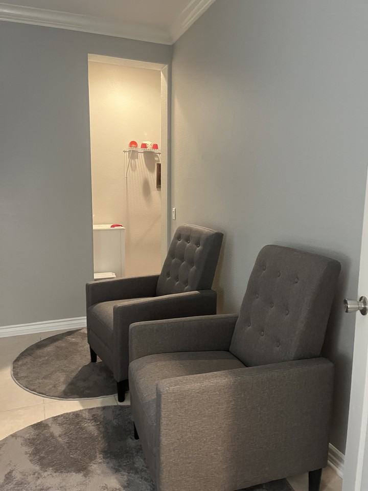 8418 Lourenco Lane #D - Photo 4 of 18