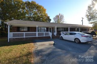 153 W College St - Photo 1 of 1