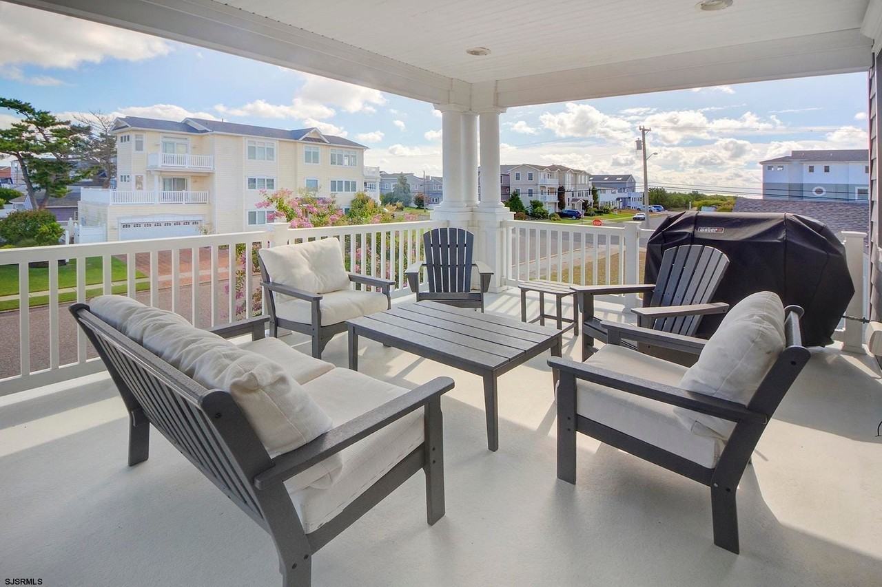 352 31st St S - Photo 4 of 26