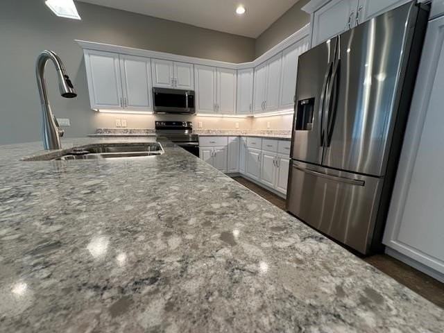 3230 Plum Tree Ln - Photo 4 of 21