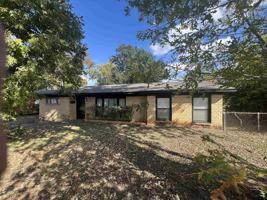 featured image of 1228 Carol Ln