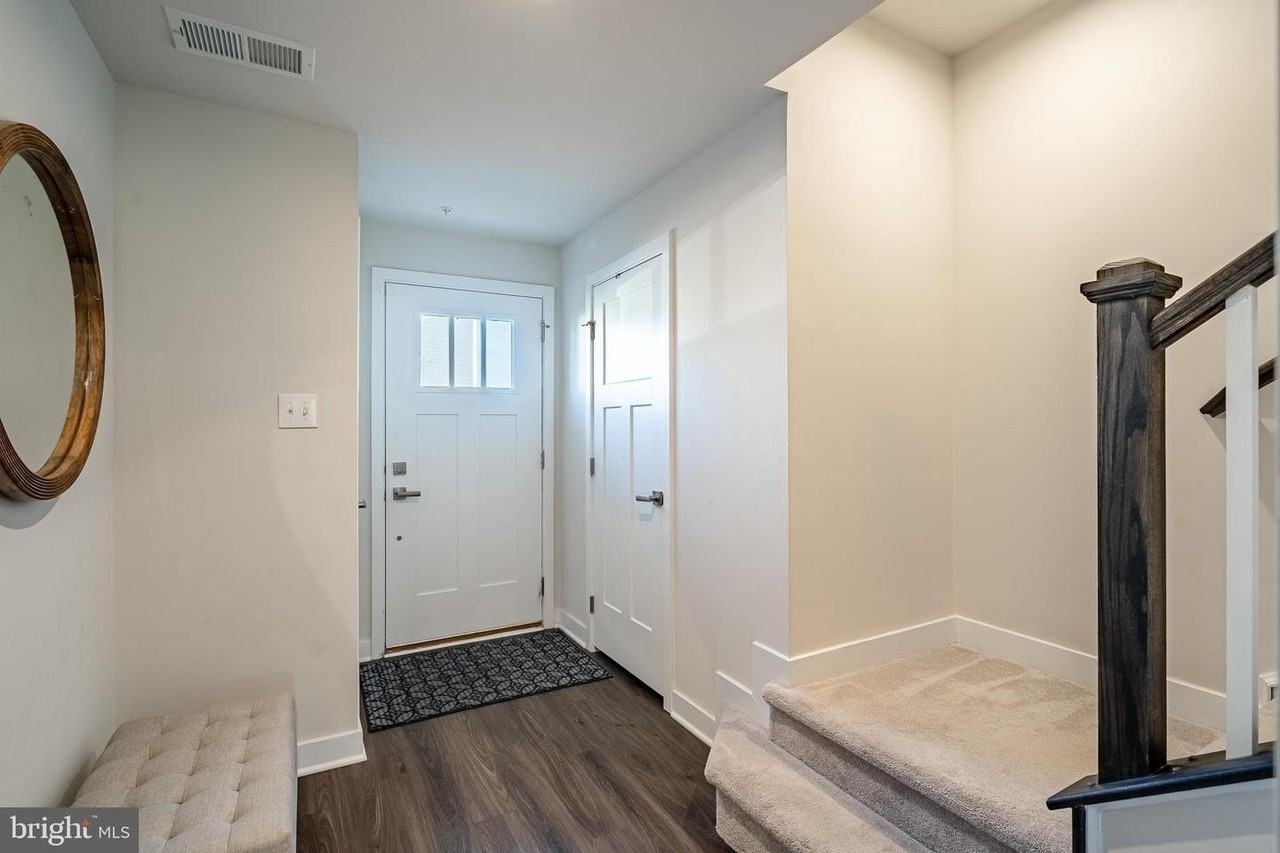 74 Glory Maple Ln - Photo 5 of 32