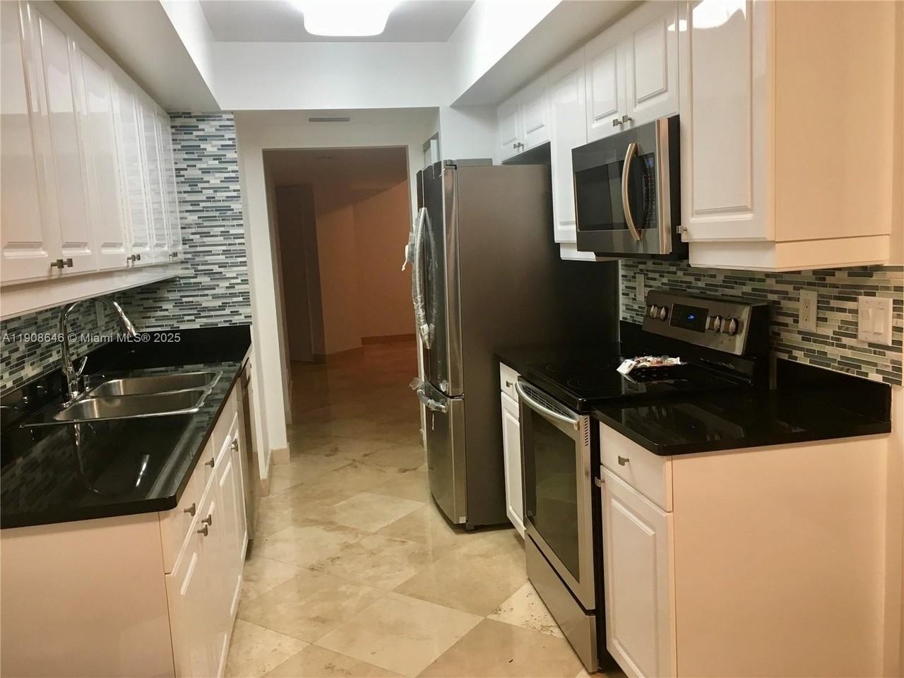 21055 Ne 37th Ave #2202 - Photo 5 of 28