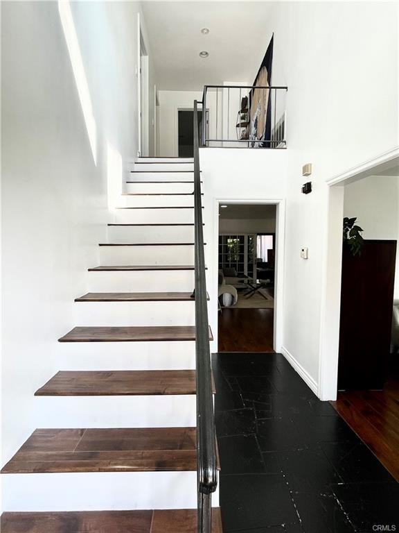 1650 N Arroyo Blvd - Photo 2 of 8