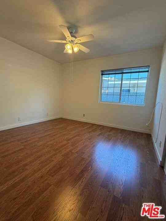 18649 Chase St - Photo 5 of 8