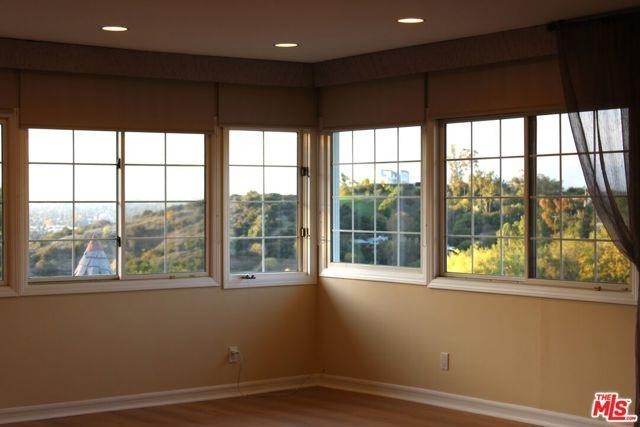 11502 Dona Teresa Dr - Photo 3 of 8