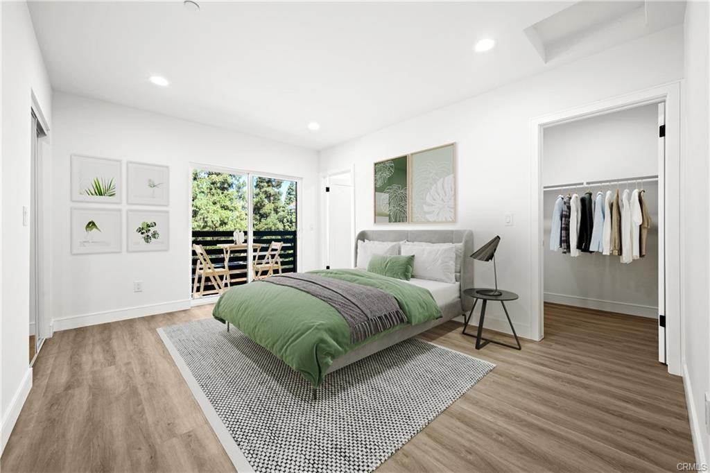 6704 Kester Ave - Photo 6 of 8