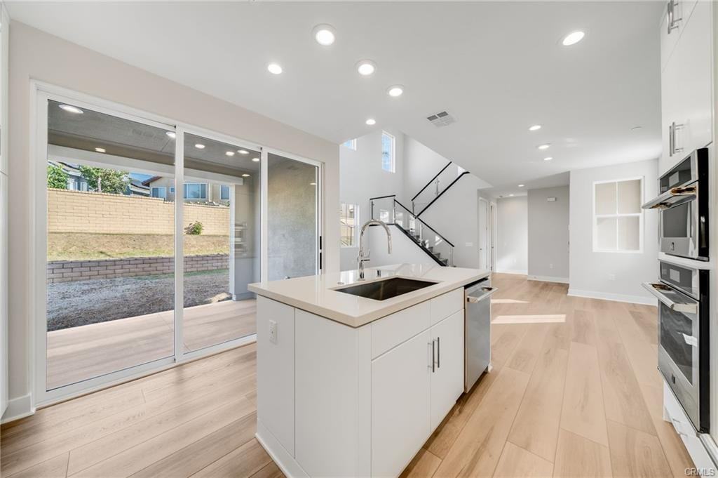 716 Olivier Dr - Photo 5 of 8