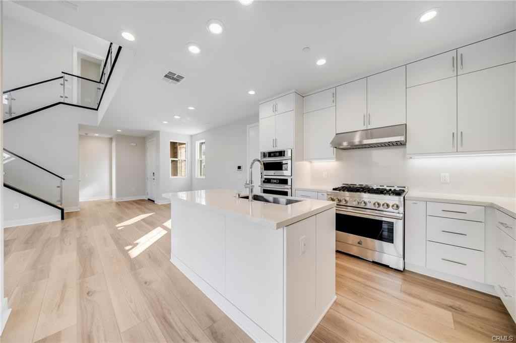 716 Olivier Dr - Photo 6 of 8