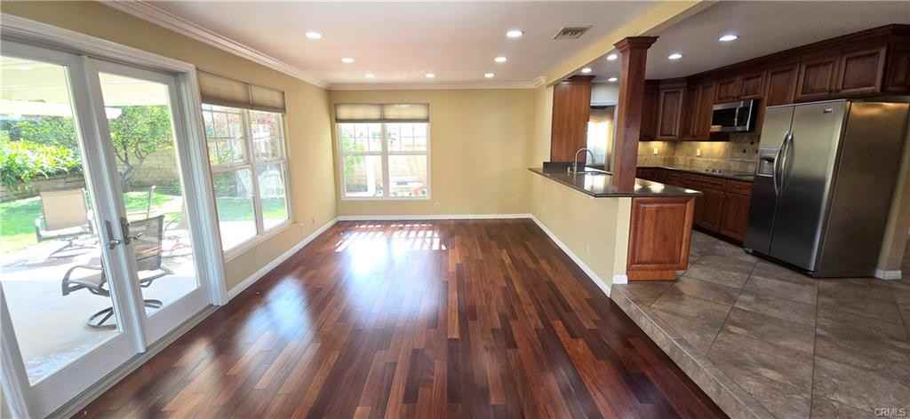 1400 Post Rd - Photo 3 of 8