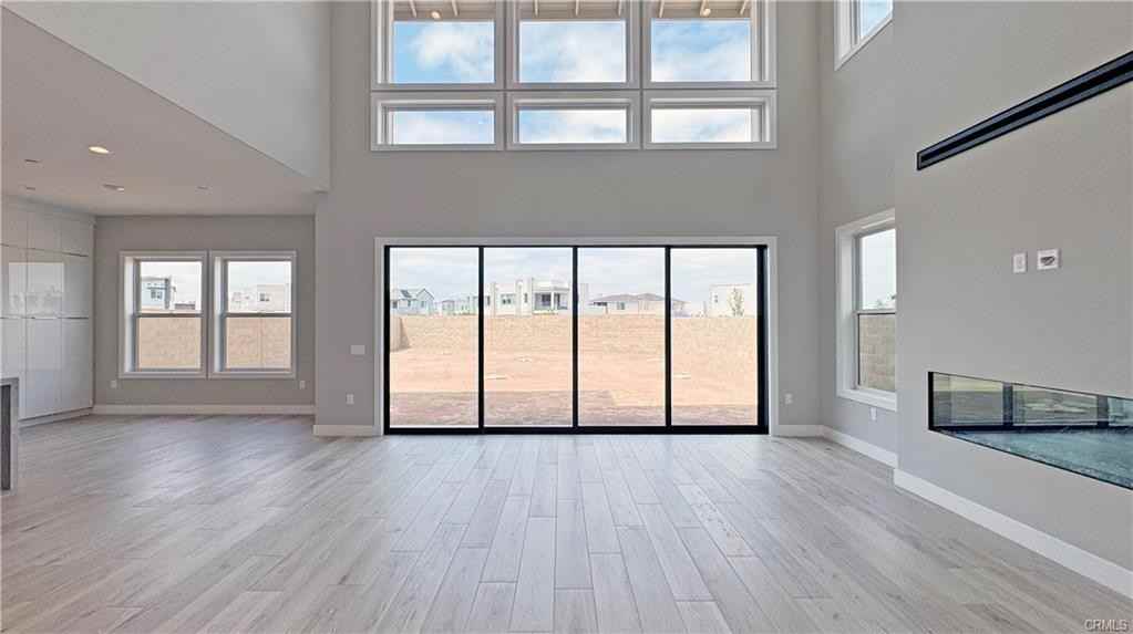 217 Stage - Photo 7 of 8